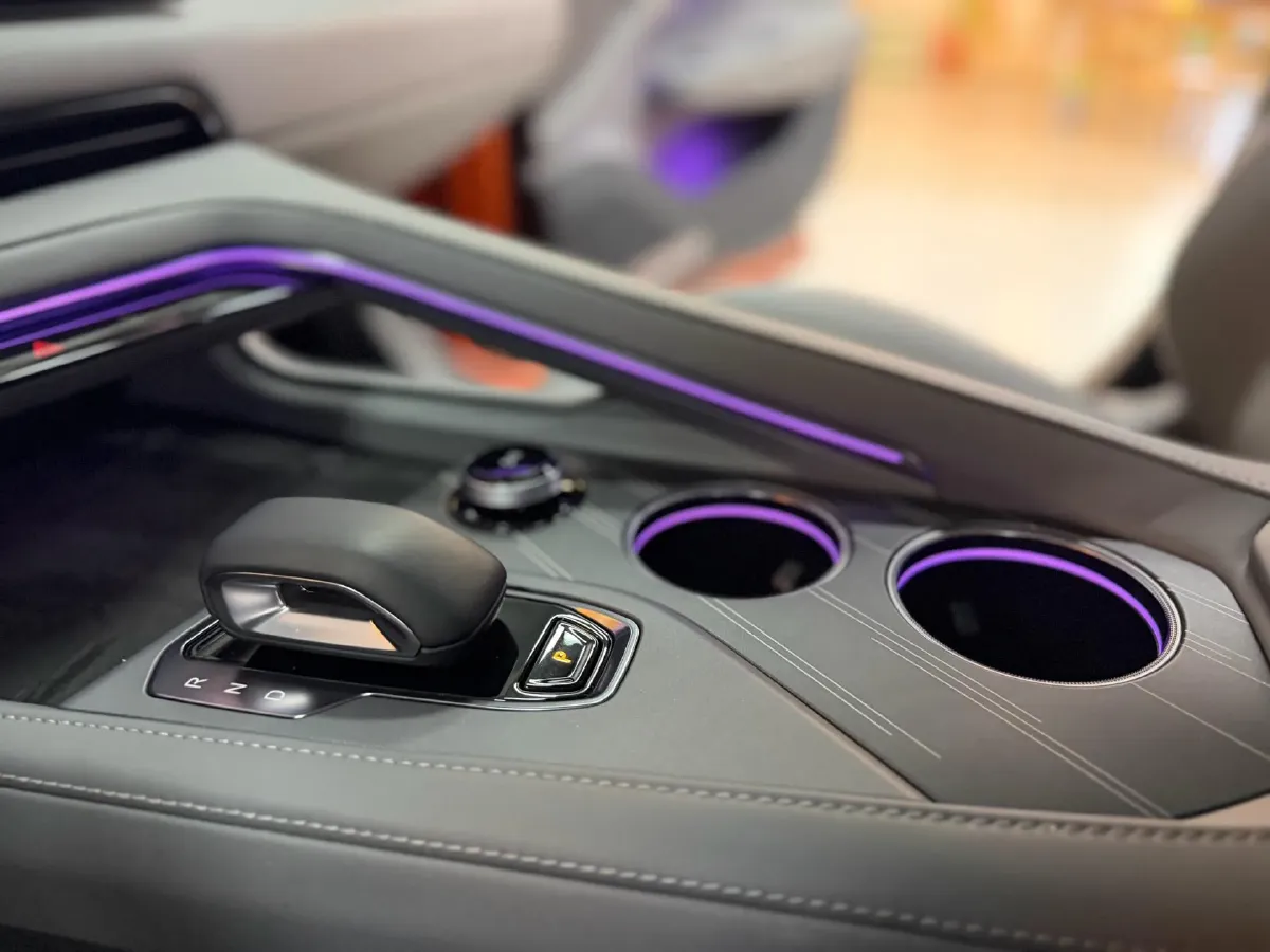 2024 Zeekr 001 BEV 100KWH,autocango,china used car exporter,china ev exporter,chinese used car exporter,chinese used ev exporter