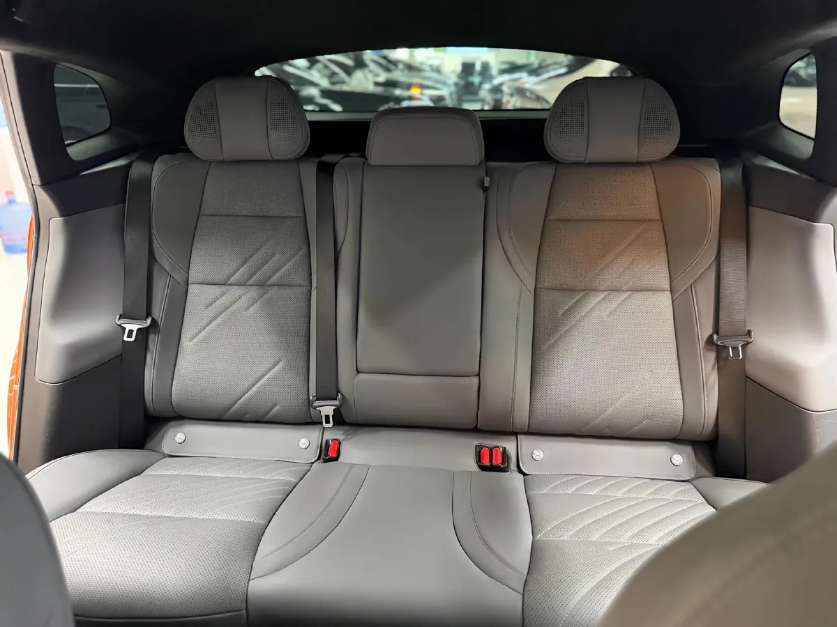 2024 Zeekr 001 BEV 100KWH,autocango,china used car exporter,china ev exporter,chinese used car exporter,chinese used ev exporter