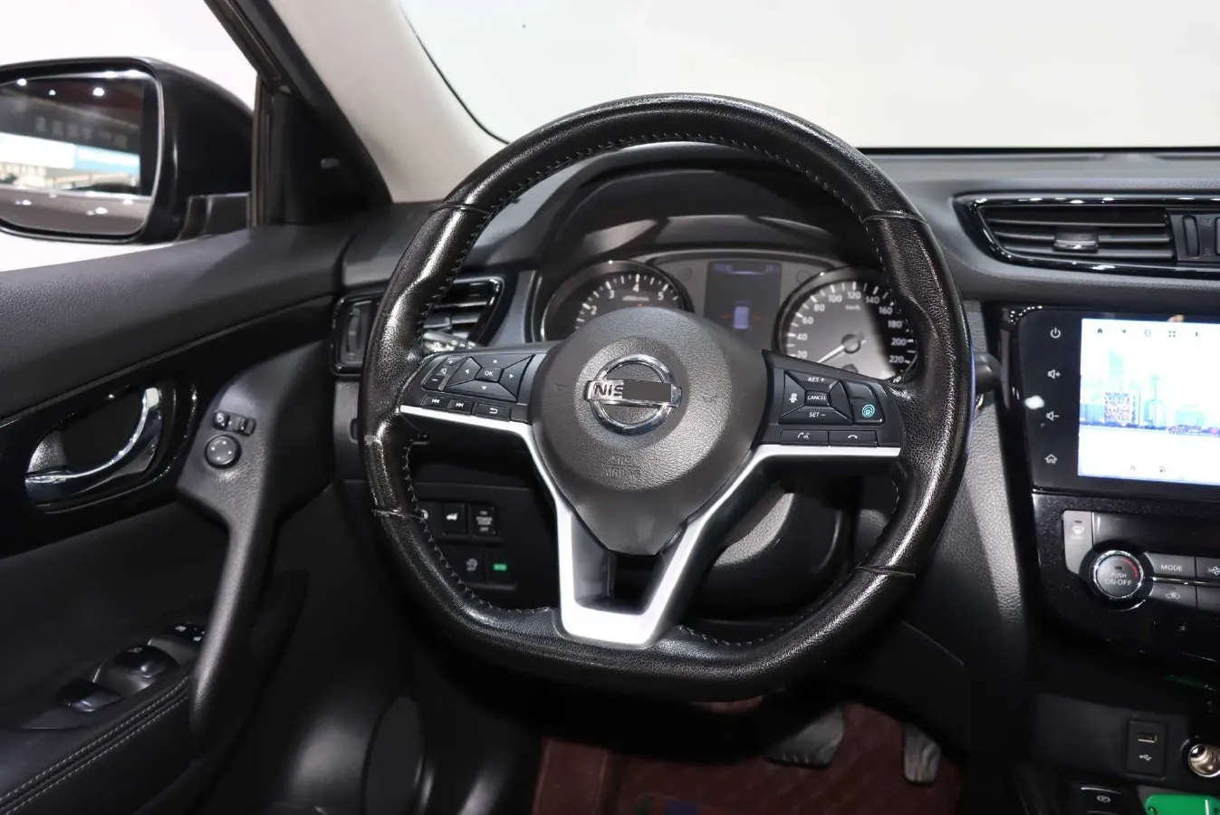 2020 Nissan X-Trail 2.5L 186HP L4 CVT,autocango,china used car exporter,china ev exporter,chinese used car exporter,chinese used ev exporter