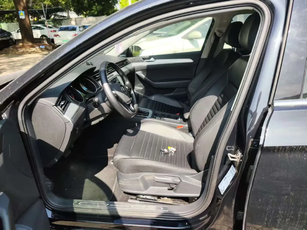 2019 Citroen C6 1.6T 170HP L4 6AT,autocango,china used car exporter,china ev exporter,chinese used car exporter,chinese used ev exporter