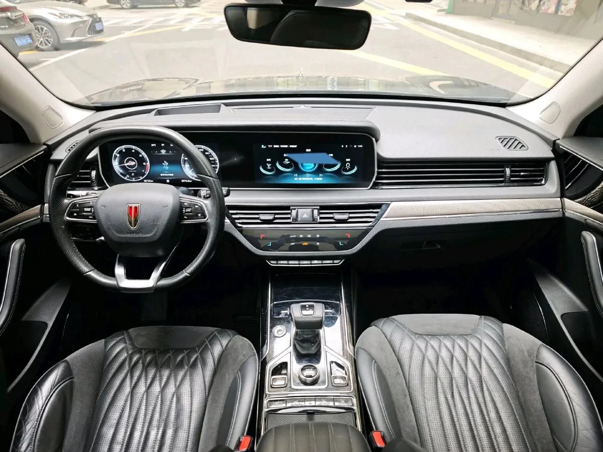 2022 HongQi HS5 2.0T 224HP L4 6AT,autocango,china used car exporter,china ev exporter,chinese used car exporter,chinese used ev exporter