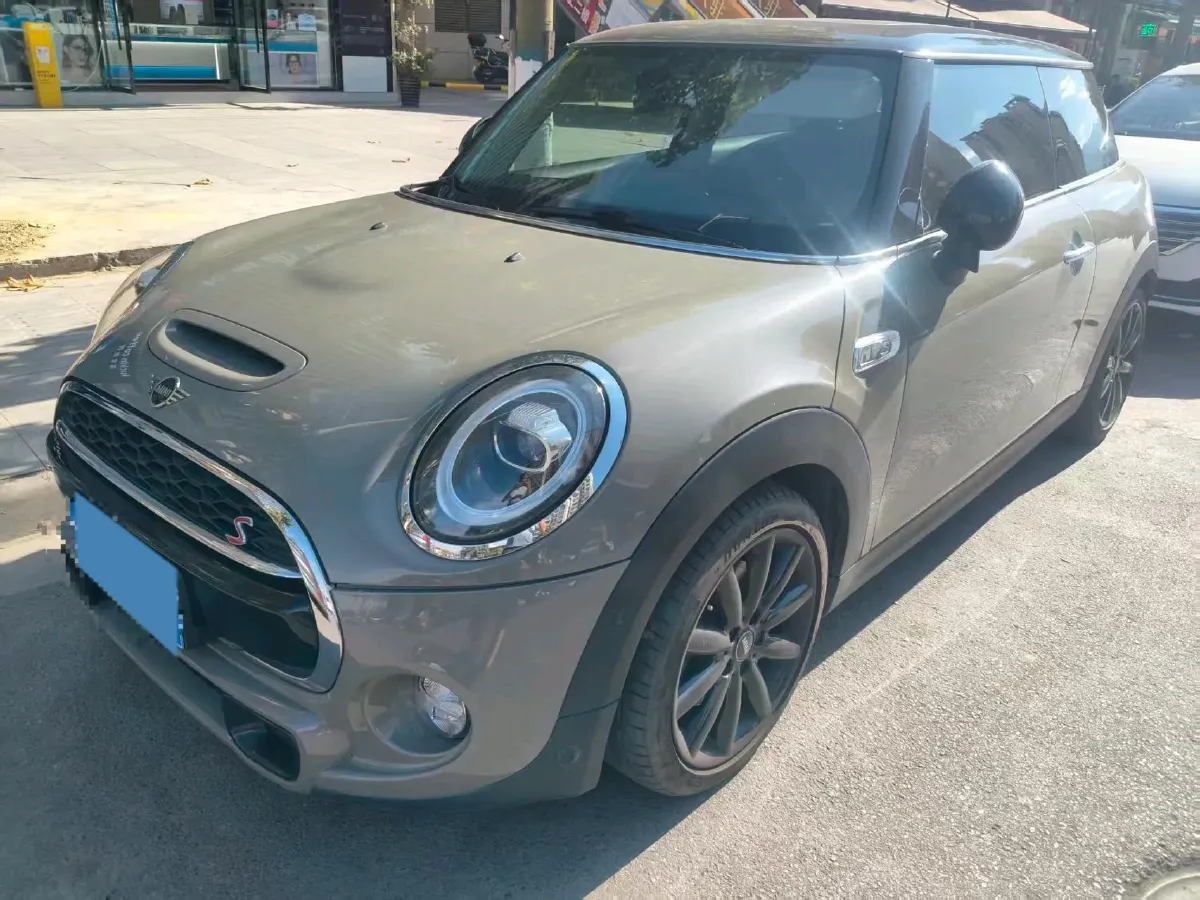 2018 Mercedes-Benz A Class 1.6T 156HP L4 7DCT,autocango,china used car exporter,china ev exporter,chinese used car exporter,chinese used ev exporter