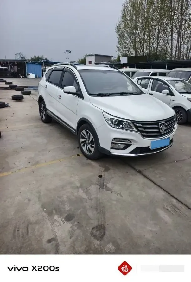 2017 BaoJun 560 1.5T 150HP L4 6DCT,autocango,china used car exporter,china ev exporter,chinese used car exporter,chinese used ev exporter