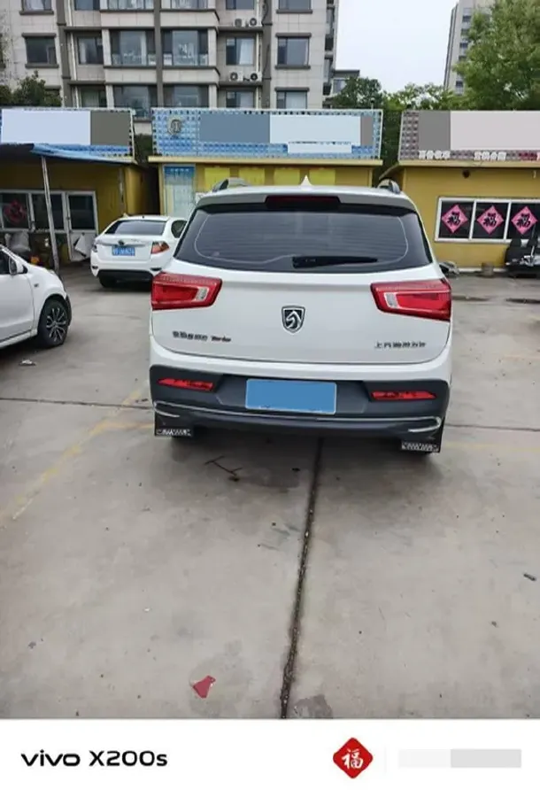 2017 BaoJun 560 1.5T 150HP L4 6DCT,autocango,china used car exporter,china ev exporter,chinese used car exporter,chinese used ev exporter