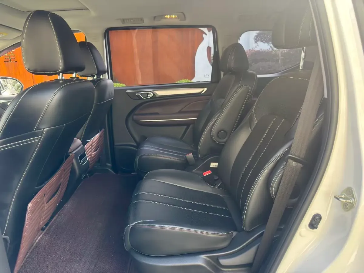 2023 GAC Trumpchi M6 1.5T 177HP L4 7DCT,autocango,china used car exporter,china ev exporter,chinese used car exporter,chinese used ev exporter