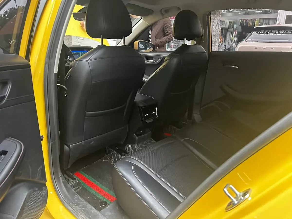 2023 Roewe i5 1.5L 129HP L4 CVT,autocango,china used car exporter,china ev exporter,chinese used car exporter,chinese used ev exporter