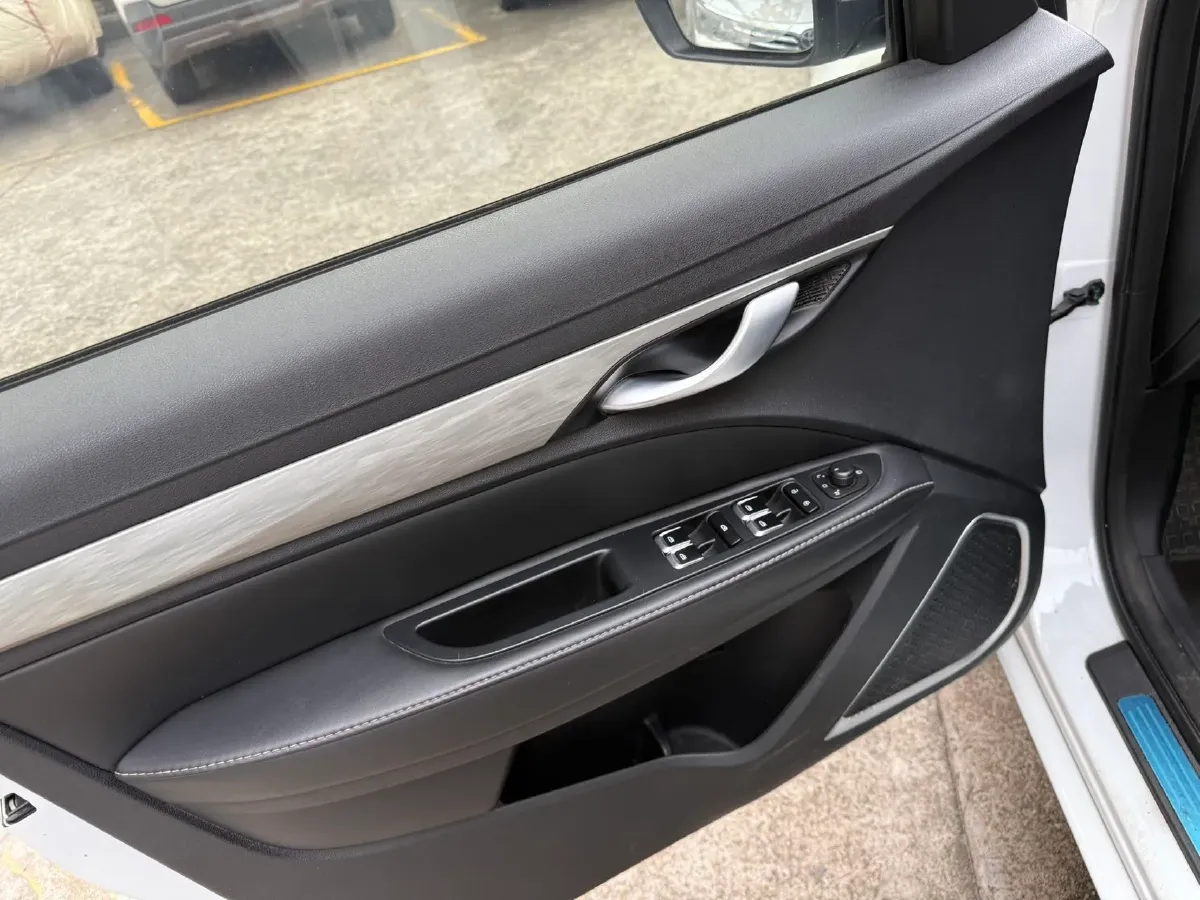 2019 Geely Emgrand 1.5L 109HP L4 CVT,autocango,china used car exporter,china ev exporter,chinese used car exporter,chinese used ev exporter