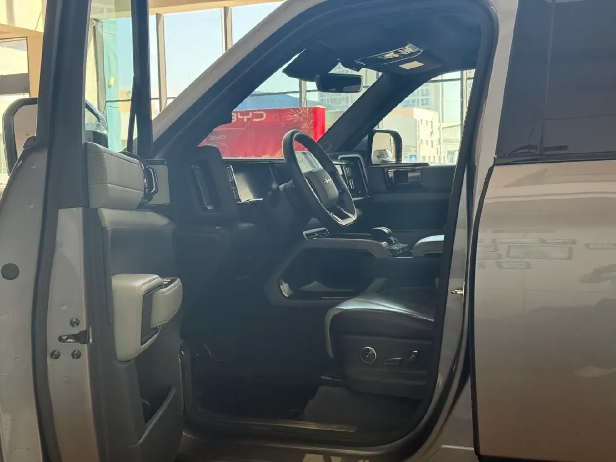 2023 FangChengBao Bao 5 1.5T 194HP L4 E-CVT PHEV 31.8KWH,autocango,china used car exporter,china ev exporter,chinese used car exporter,chinese used ev exporter