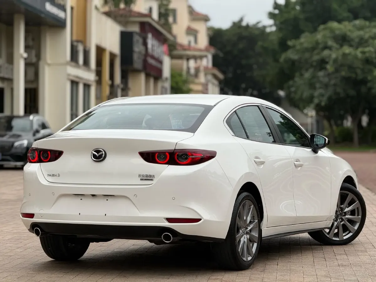 2022 Mazda 3 Axela 2.0L 158HP L4 6AT,autocango,china used car exporter,china ev exporter,chinese used car exporter,chinese used ev exporter