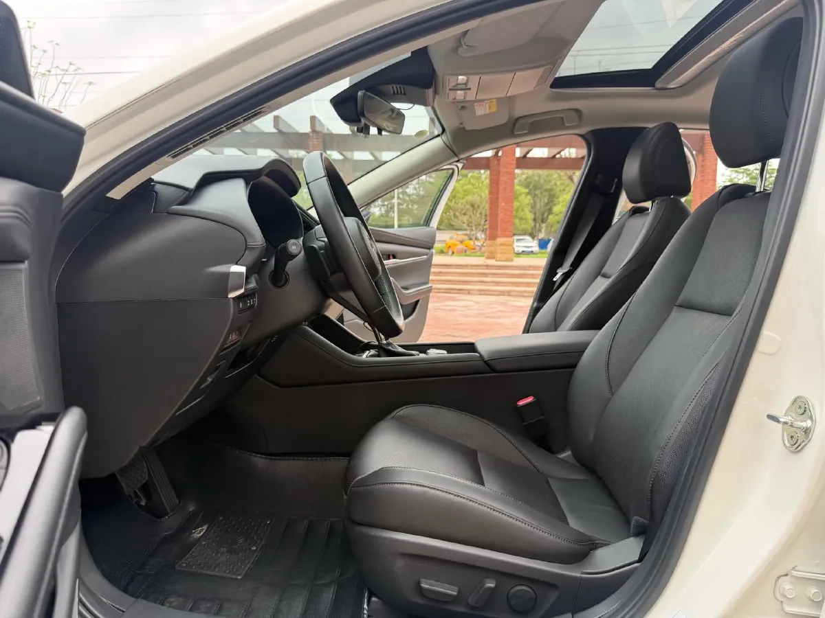 2022 Mazda 3 Axela 2.0L 158HP L4 6AT,autocango,china used car exporter,china ev exporter,chinese used car exporter,chinese used ev exporter