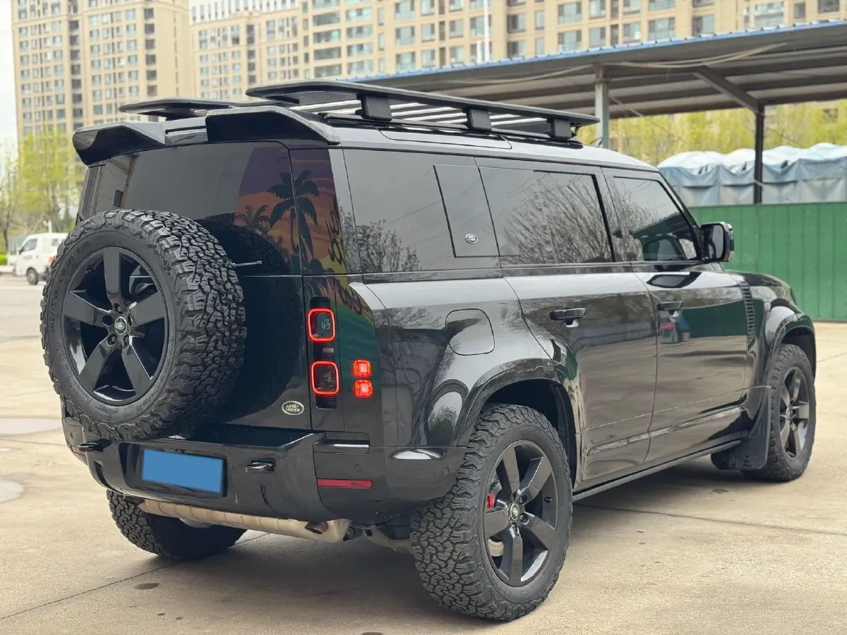 2022 Land Rover Defender 3.0T 400HP L6 8AT,autocango,china used car exporter,china ev exporter,chinese used car exporter,chinese used ev exporter