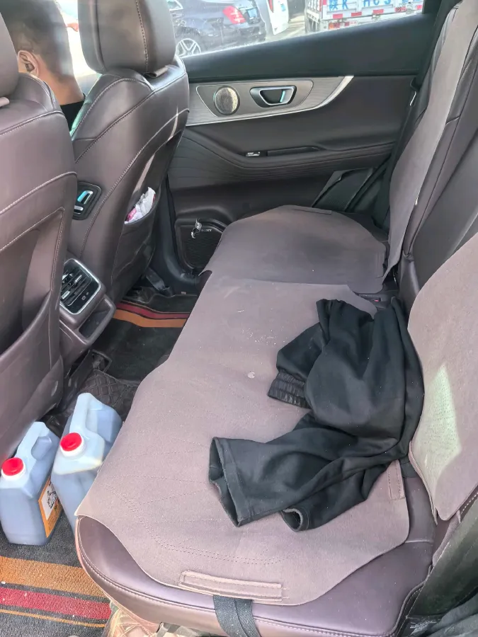 2024 Chery Tiggo 8 Plus 1.6T 197HP L4 7DCT,autocango,china used car exporter,china ev exporter,chinese used car exporter,chinese used ev exporter