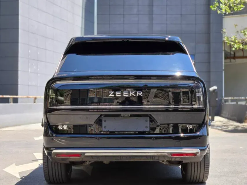 2025 Zeekr 9X 2.0T 279HP L4 1DHT PHEV,autocango,china used car exporter,china ev exporter,chinese used car exporter,chinese used ev exporter