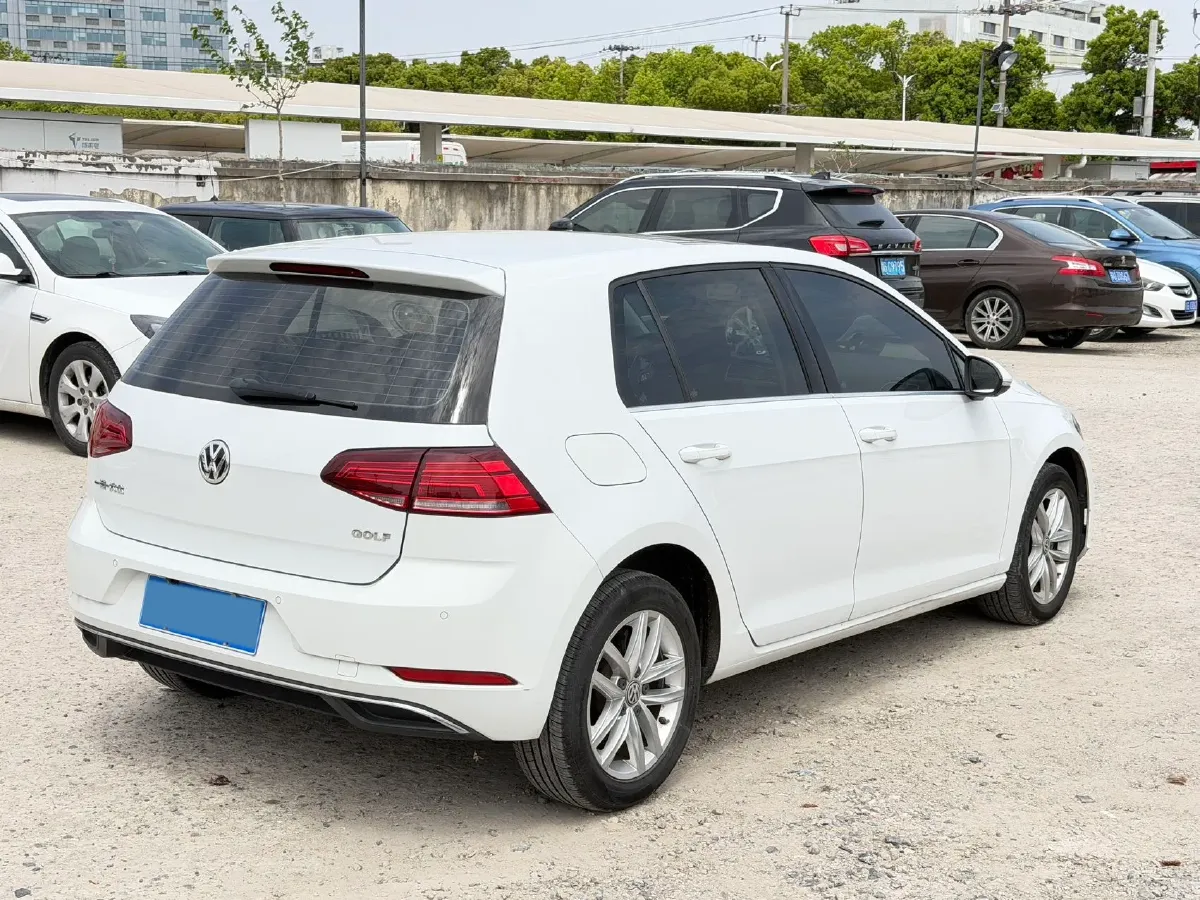 2018 Volkswagen Golf 1.6L 110HP L4 6AT,autocango,china used car exporter,china ev exporter,chinese used car exporter,chinese used ev exporter