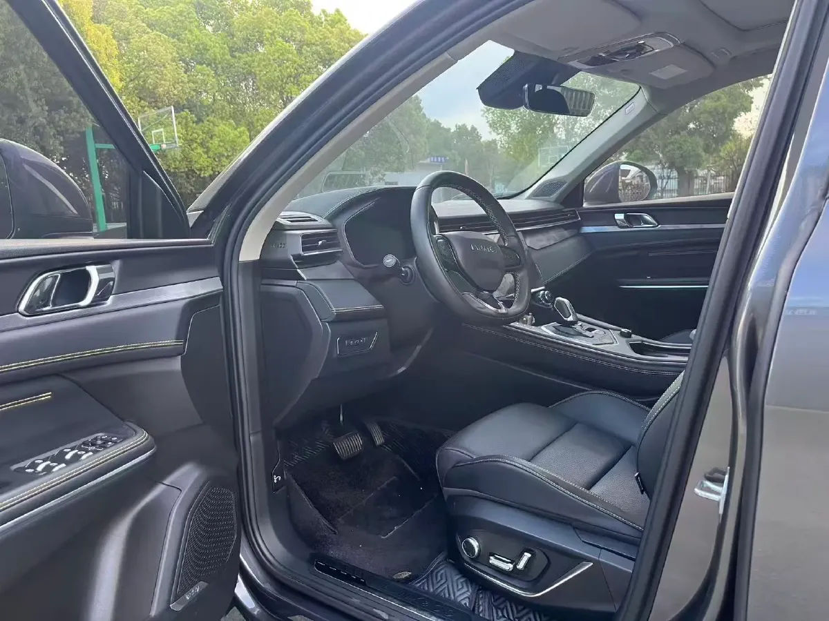 2023 MAXUS Interstellar 2.0T 261HP L4 8AT,autocango,china used car exporter,china ev exporter,chinese used car exporter,chinese used ev exporter