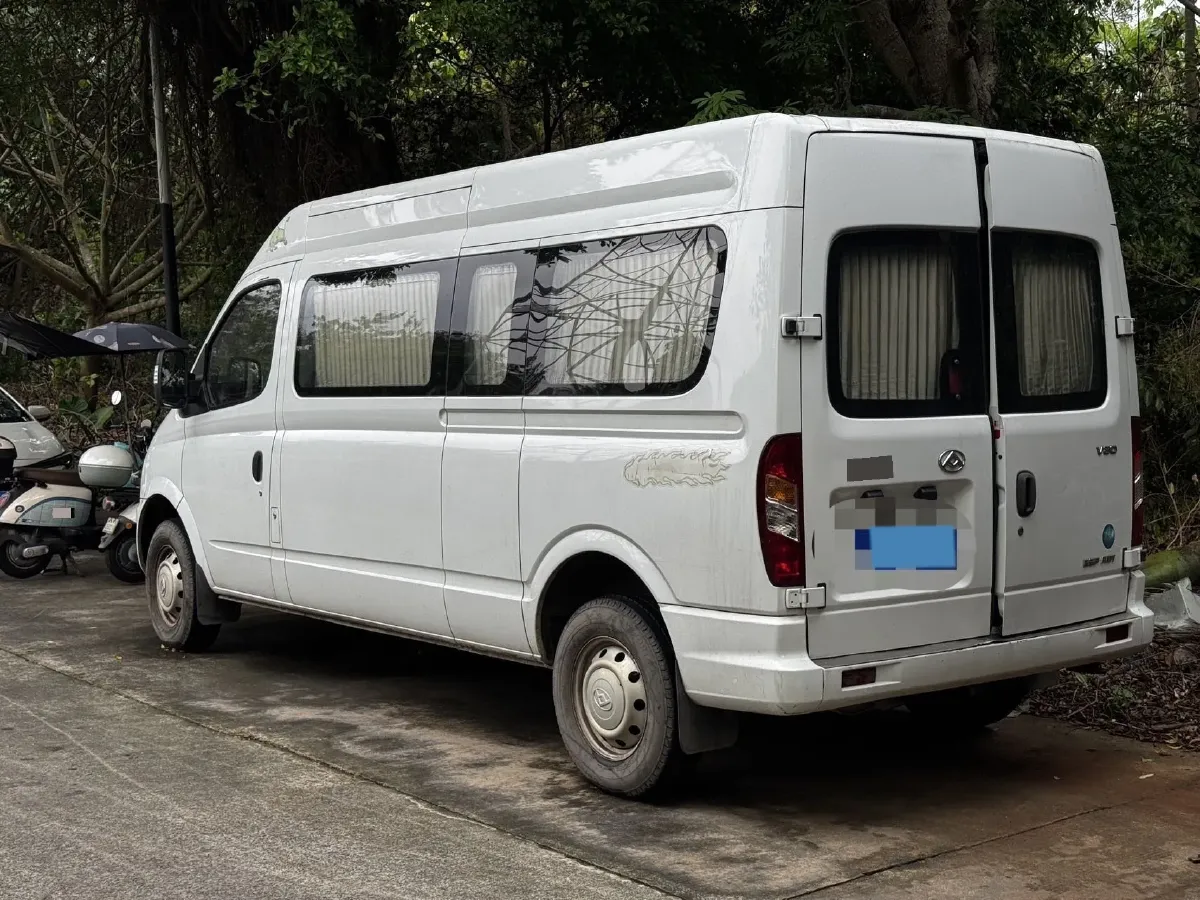 2021 MAXUS XinTu V80 2.0T 127HP L4 6MT,autocango,china used car exporter,china ev exporter,chinese used car exporter,chinese used ev exporter