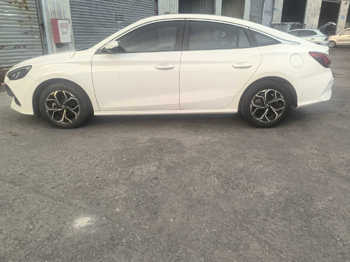 2022 MG 5 1.5L 120HP L4 CVT,autocango,china used car exporter,china ev exporter,chinese used car exporter,chinese used ev exporter