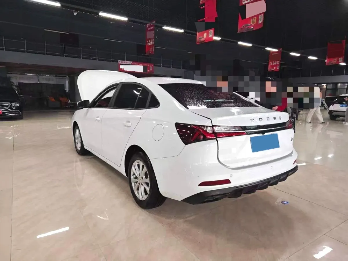 2026 Roewe i5 1.5L 129HP L4 5MT,autocango,china used car exporter,china ev exporter,chinese used car exporter,chinese used ev exporter
