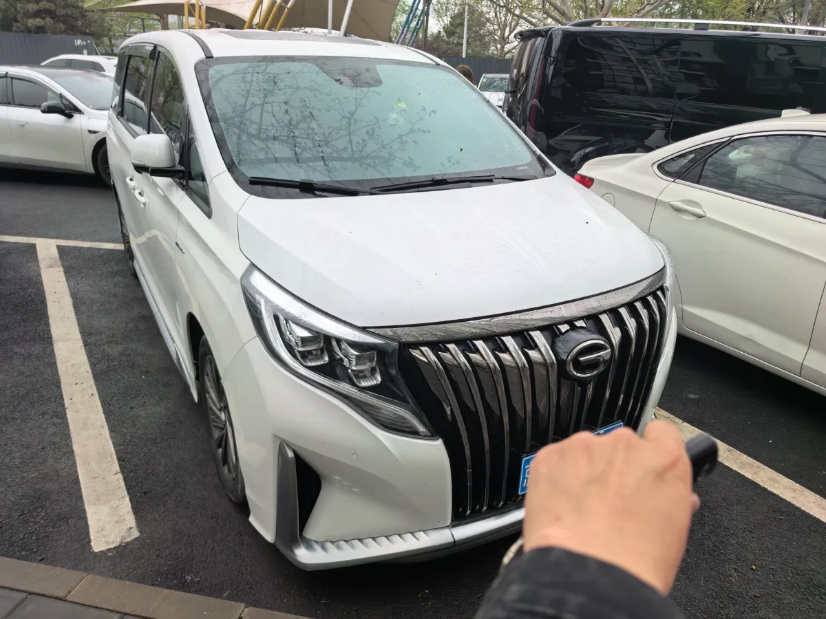 2021 GAC Trumpchi M8 2.0T 252HP L4 8AT,autocango,china used car exporter,china ev exporter,chinese used car exporter,chinese used ev exporter