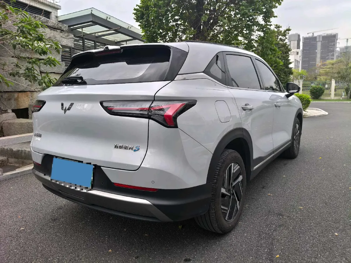 2024 WuLing XingGuangS 1.5L 106HP L4 E-CVT PHEV 20.5KWH,autocango,china used car exporter,china ev exporter,chinese used car exporter,chinese used ev exporter