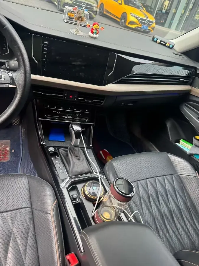 2020 Volkswagen Passat 2.0T 220HP L4 7DCT,autocango,china used car exporter,china ev exporter,chinese used car exporter,chinese used ev exporter