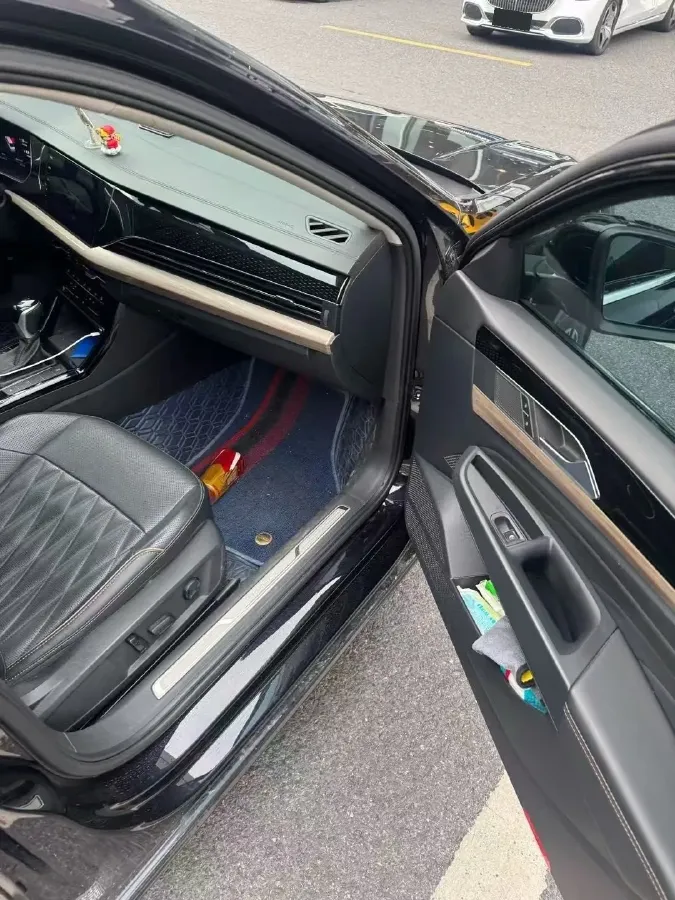 2020 Volkswagen Passat 2.0T 220HP L4 7DCT,autocango,china used car exporter,china ev exporter,chinese used car exporter,chinese used ev exporter