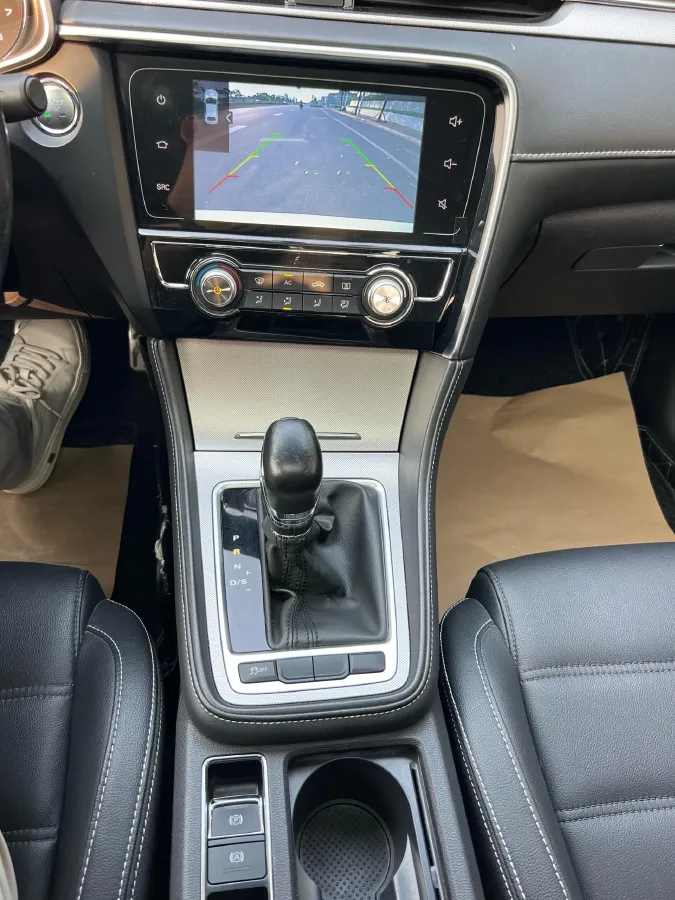 2019 MAXUS D60 1.5T 169HP L4 7DCT,autocango,china used car exporter,china ev exporter,chinese used car exporter,chinese used ev exporter