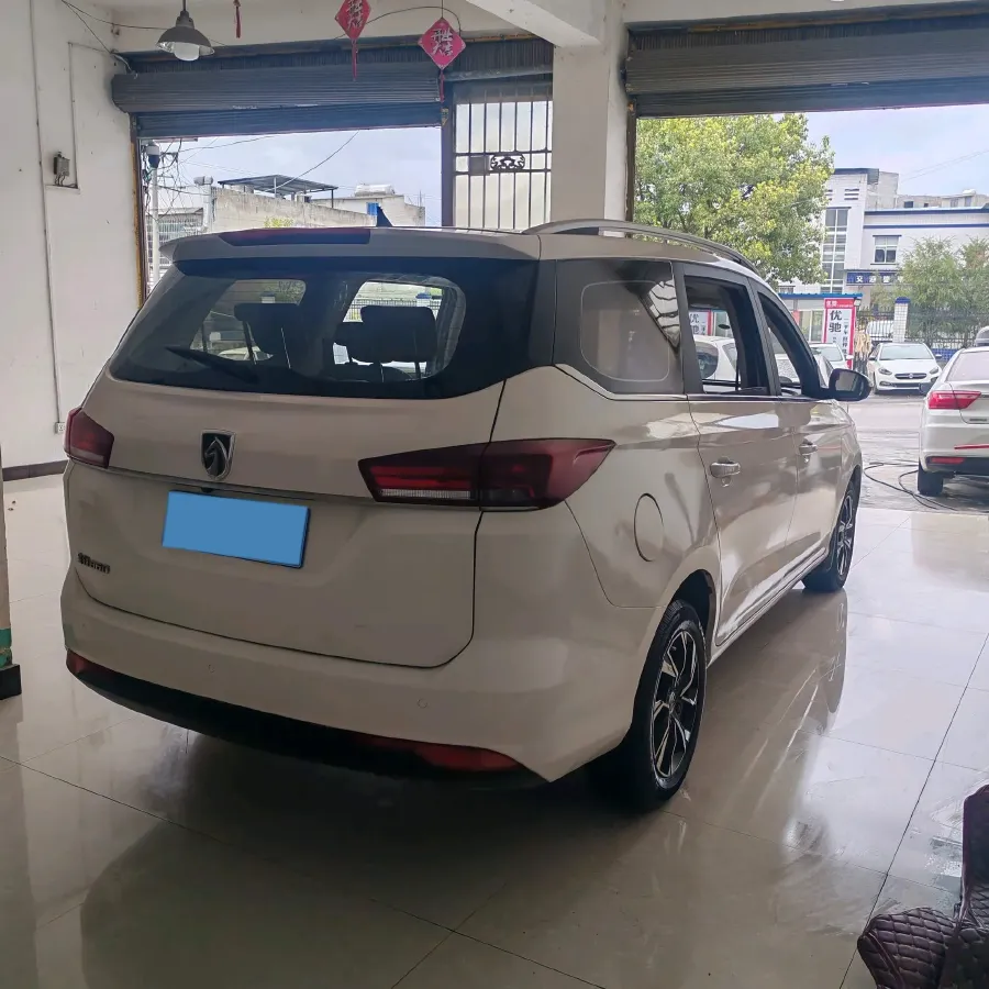 2018 BaoJun 360 1.5L 112HP L4 6MT,autocango,china used car exporter,china ev exporter,chinese used car exporter,chinese used ev exporter