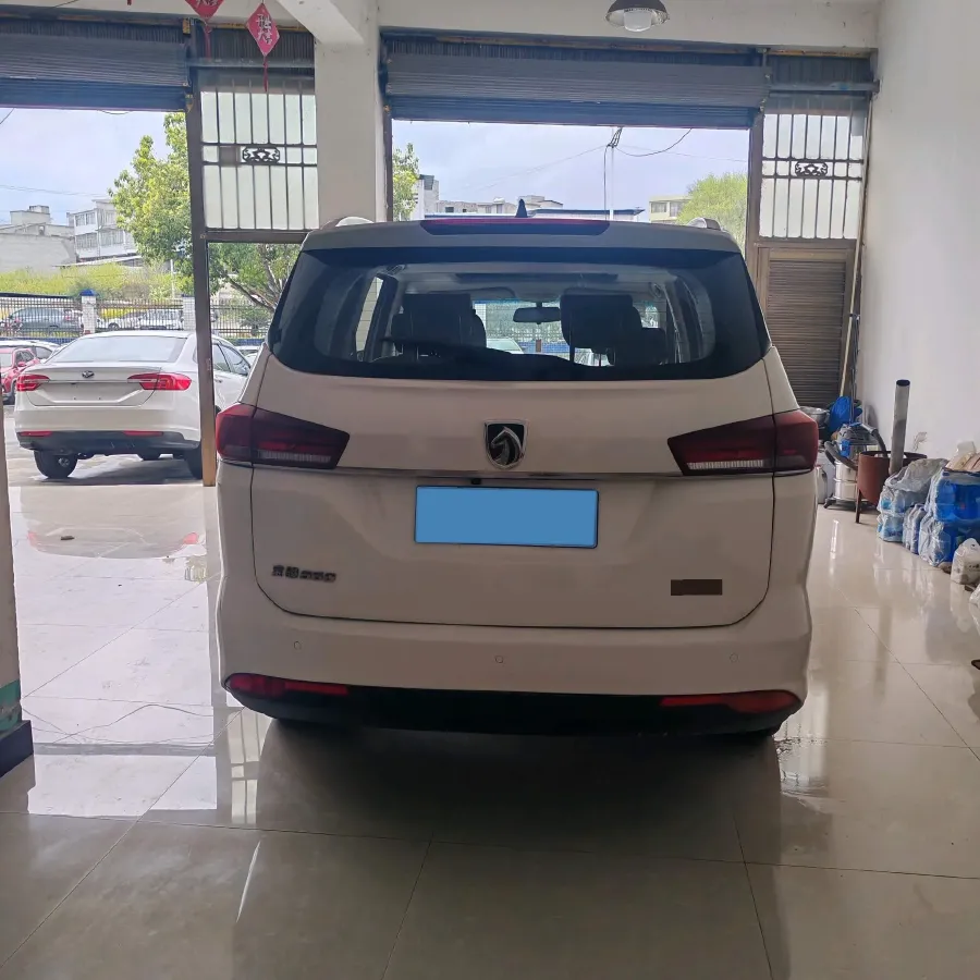 2018 BaoJun 360 1.5L 112HP L4 6MT,autocango,china used car exporter,china ev exporter,chinese used car exporter,chinese used ev exporter