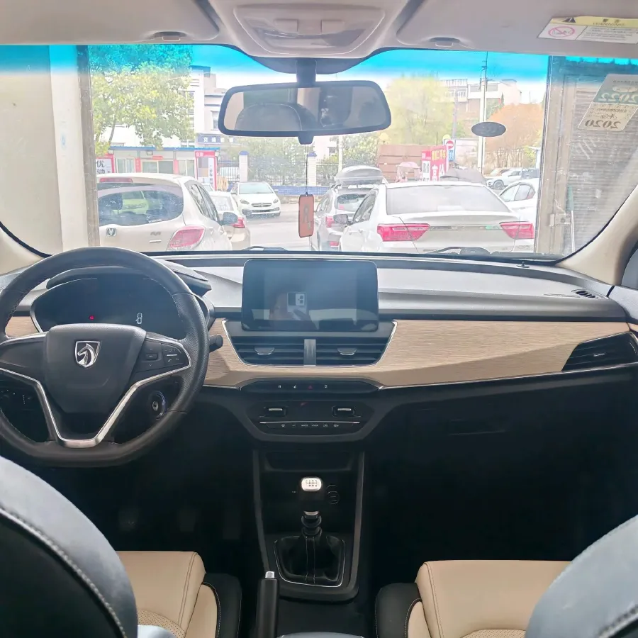 2018 BaoJun 360 1.5L 112HP L4 6MT,autocango,china used car exporter,china ev exporter,chinese used car exporter,chinese used ev exporter