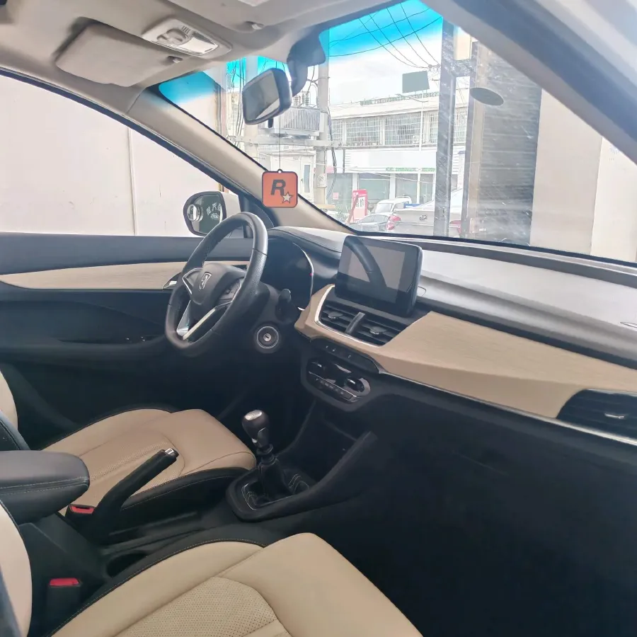 2018 BaoJun 360 1.5L 112HP L4 6MT,autocango,china used car exporter,china ev exporter,chinese used car exporter,chinese used ev exporter