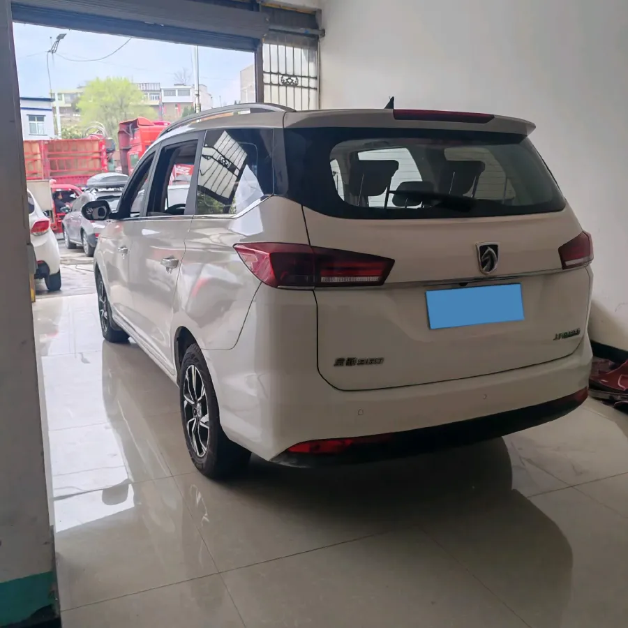 2018 BaoJun 360 1.5L 112HP L4 6MT,autocango,china used car exporter,china ev exporter,chinese used car exporter,chinese used ev exporter