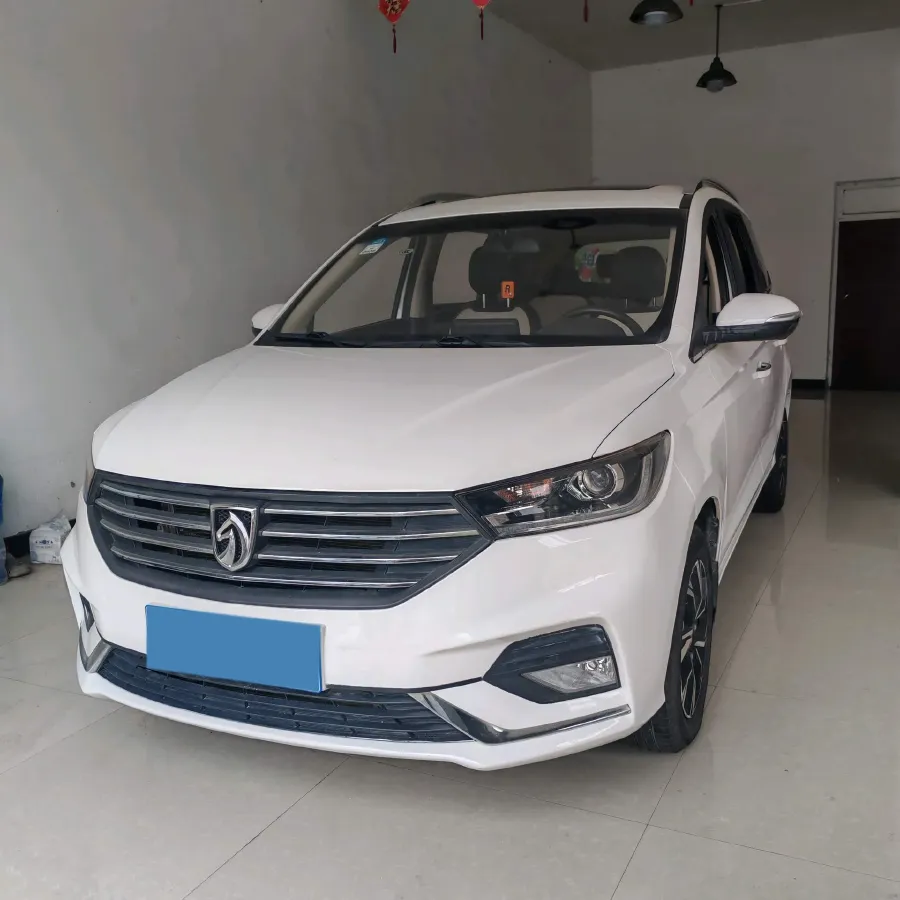 2018 BaoJun 360 1.5L 112HP L4 6MT,autocango,china used car exporter,china ev exporter,chinese used car exporter,chinese used ev exporter