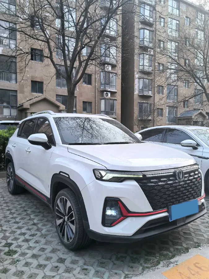 2021 ChangAn CS35 Plus 1.4T 160HP L4 7DCT,autocango,china used car exporter,china ev exporter,chinese used car exporter,chinese used ev exporter