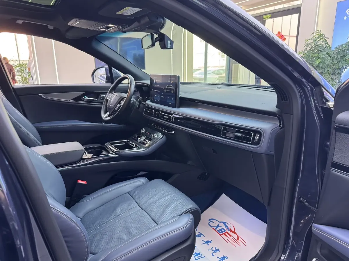 2021 Lincoln Nautilus 2.7T 322HP V6 8AT,autocango,china used car exporter,china ev exporter,chinese used car exporter,chinese used ev exporter