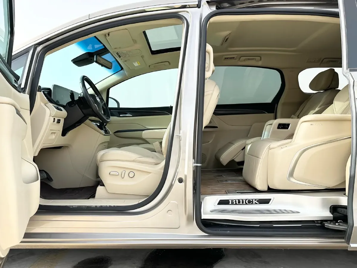 2023 Buick GL8 2.0T 237HP L4 9AT,autocango,china used car exporter,china ev exporter,chinese used car exporter,chinese used ev exporter