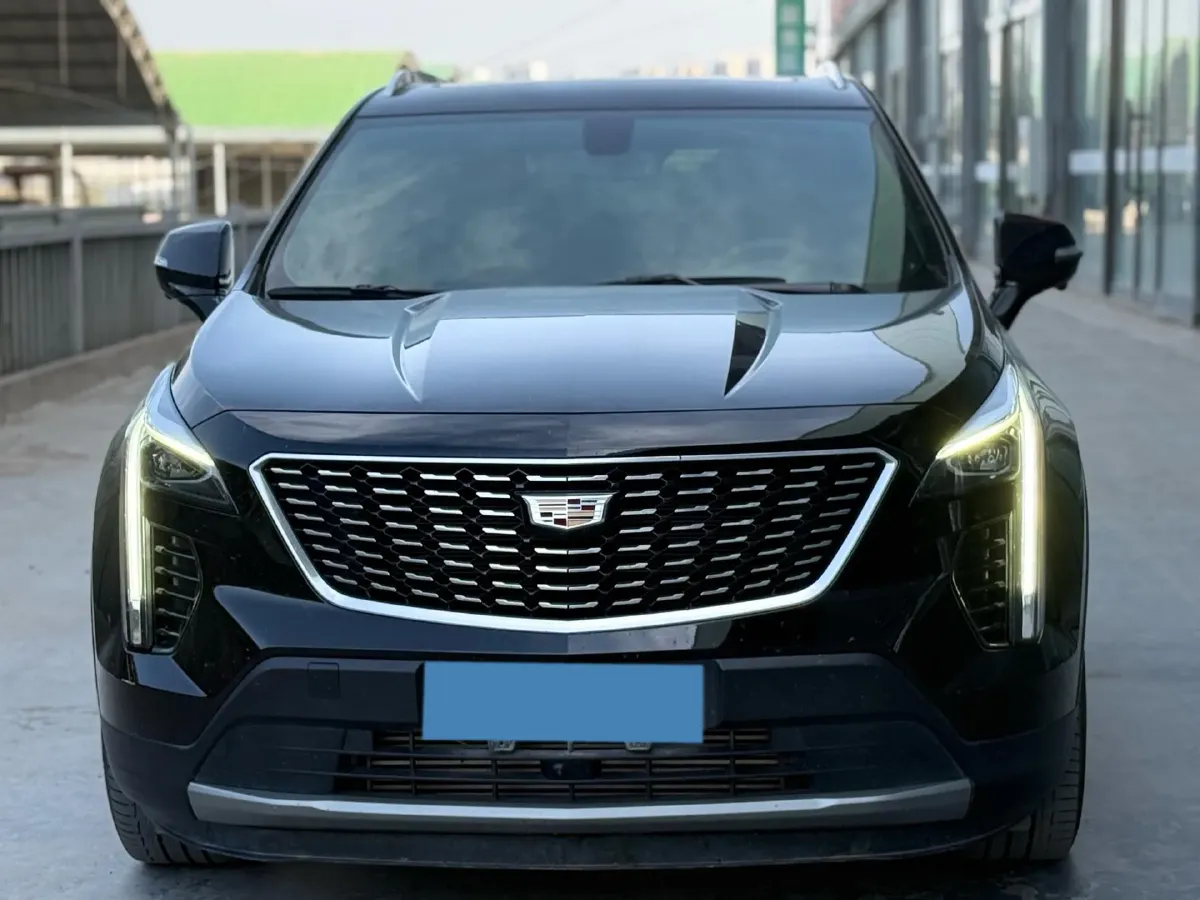 2021 Cadillac XT4 2.0T 237HP L4 9AT,autocango,china used car exporter,china ev exporter,chinese used car exporter,chinese used ev exporter