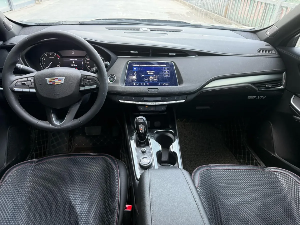 2021 Cadillac XT4 2.0T 237HP L4 9AT,autocango,china used car exporter,china ev exporter,chinese used car exporter,chinese used ev exporter