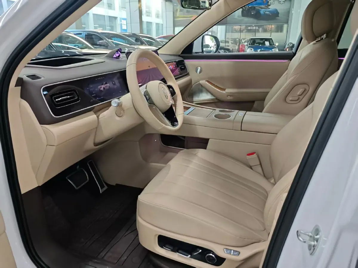 2026 AITO AITO M7 REEV 160HP REEV,autocango,china used car exporter,china ev exporter,chinese used car exporter,chinese used ev exporter