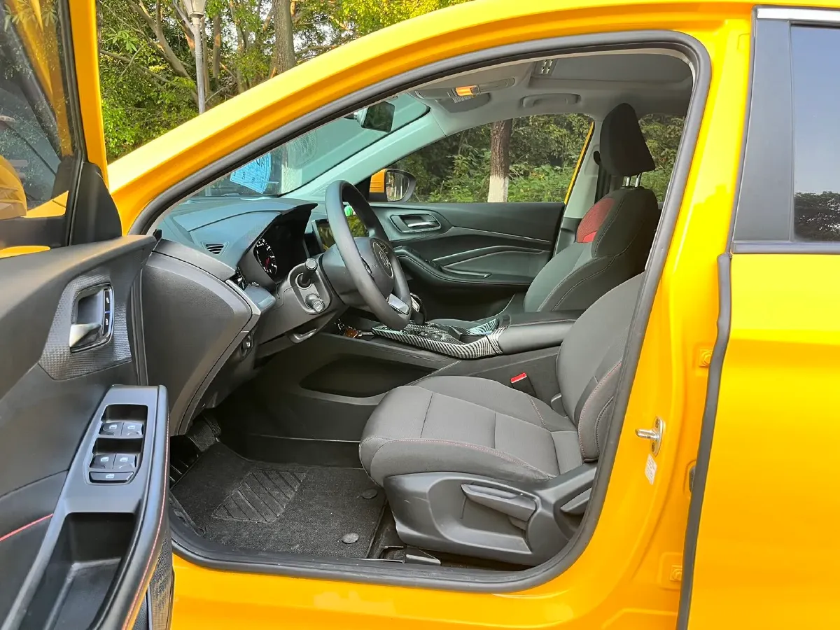 2021 MG 5 1.5T 173HP L4 7DCT,autocango,china used car exporter,china ev exporter,chinese used car exporter,chinese used ev exporter