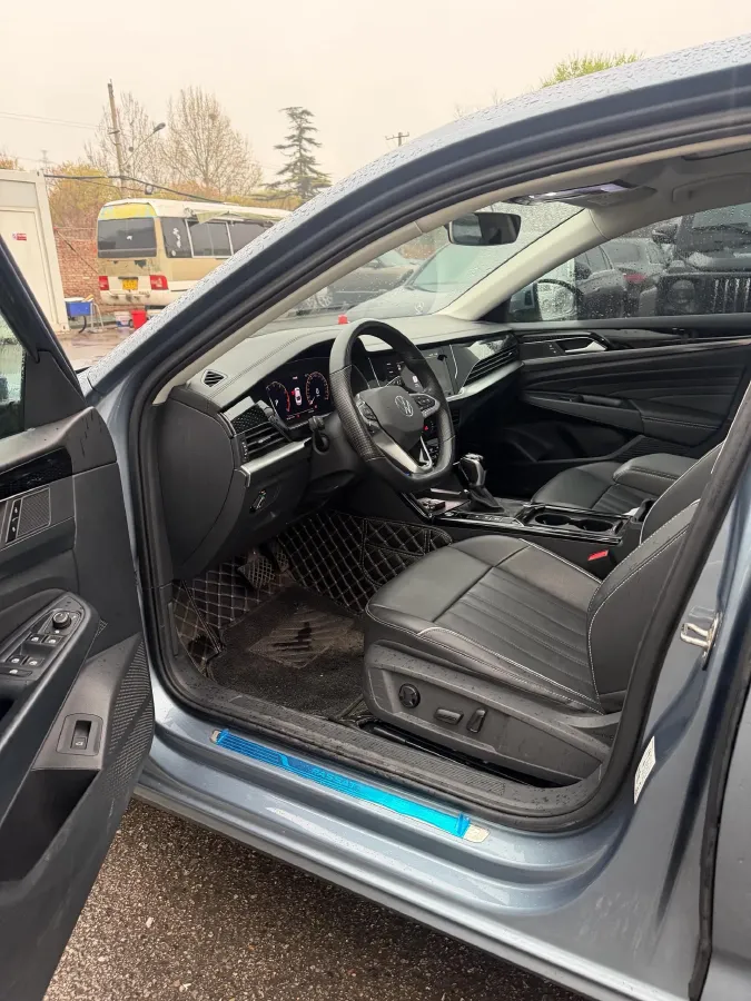 2022 Skoda Kodiak GT 2.0T 186HP L4 7DCT,autocango,china used car exporter,china ev exporter,chinese used car exporter,chinese used ev exporter