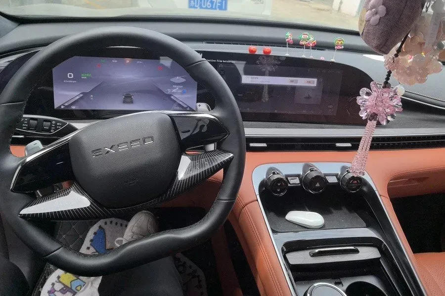 2025 Exceed TXL 1.6T 201HP L4 7DCT,autocango,china used car exporter,china ev exporter,chinese used car exporter,chinese used ev exporter