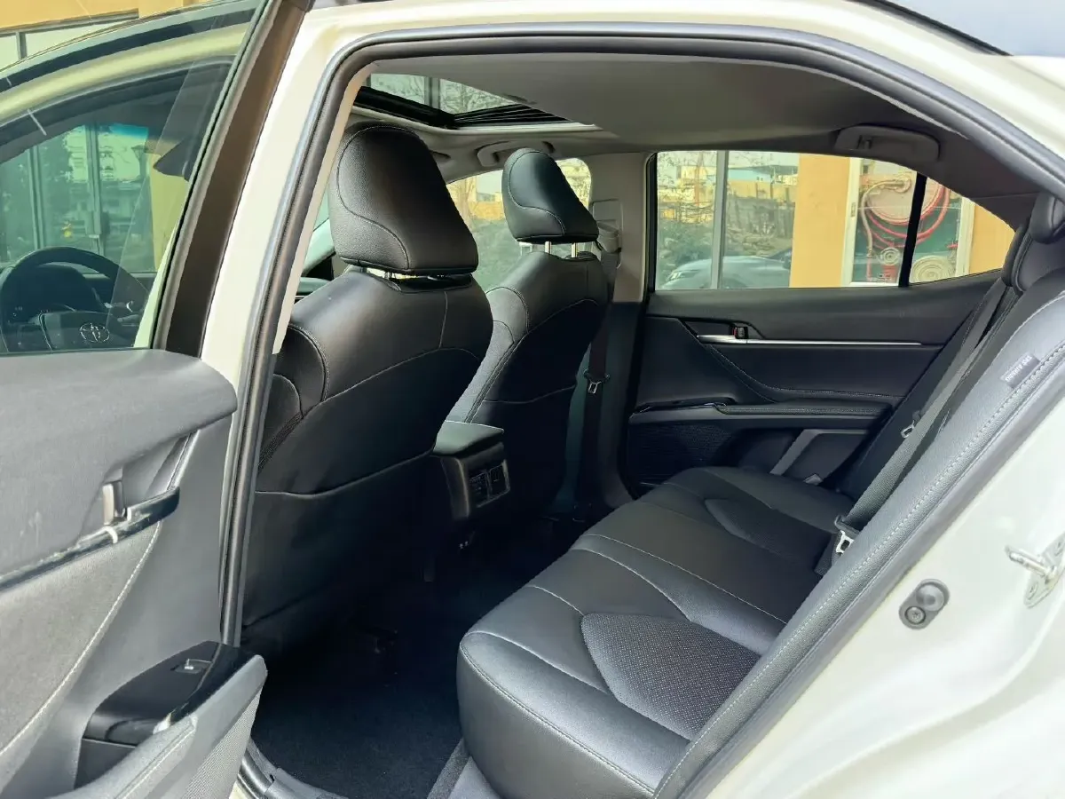 2019 Toyota Camry 2.5L 209HP L4 8AT,autocango,china used car exporter,china ev exporter,chinese used car exporter,chinese used ev exporter