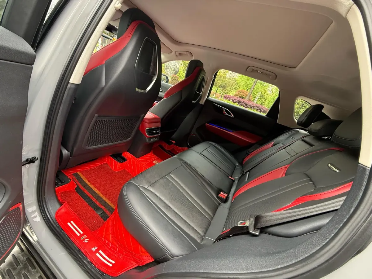 2024 HongQi HS3 1.5T 169HP L4 7DCT,autocango,china used car exporter,china ev exporter,chinese used car exporter,chinese used ev exporter