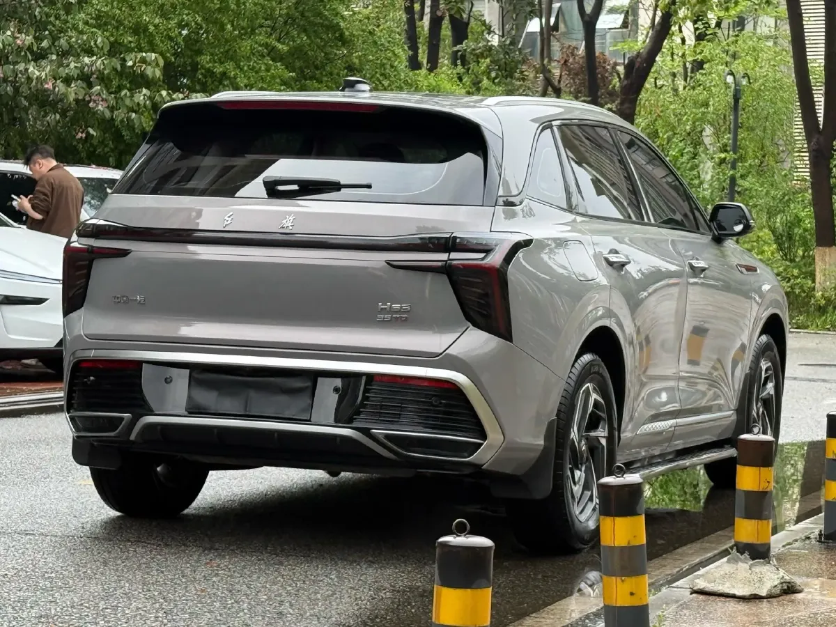2024 HongQi HS3 1.5T 169HP L4 7DCT,autocango,china used car exporter,china ev exporter,chinese used car exporter,chinese used ev exporter