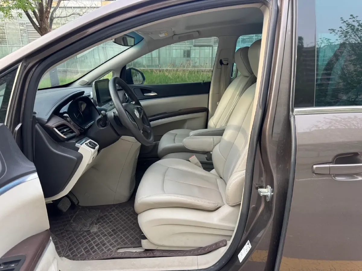 2021 Buick GL8 2.0T 237HP L4 9AT,autocango,china used car exporter,china ev exporter,chinese used car exporter,chinese used ev exporter