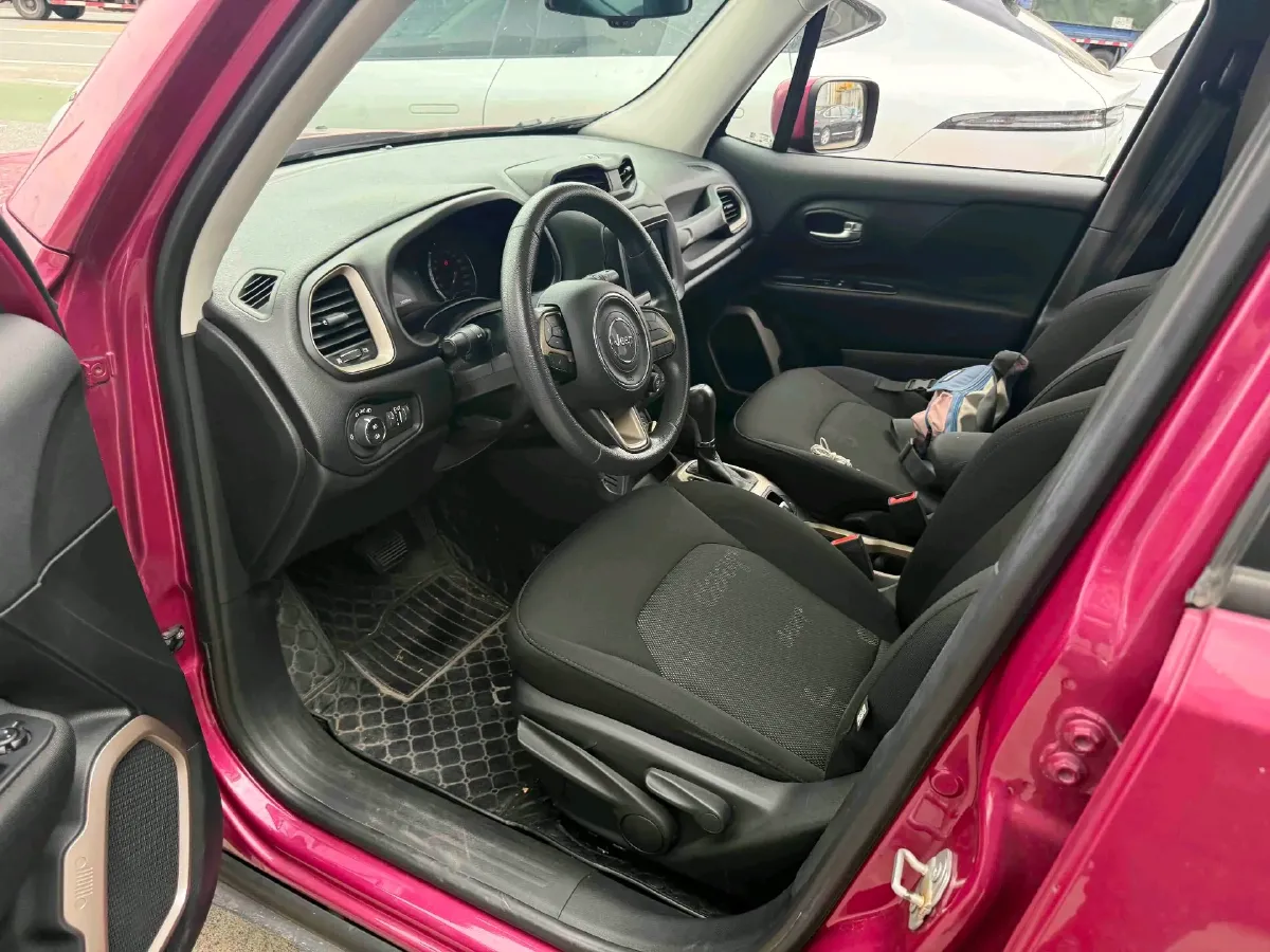 2018 Jeep Renegade 1.4T 150HP L4 7DCT,autocango,china used car exporter,china ev exporter,chinese used car exporter,chinese used ev exporter