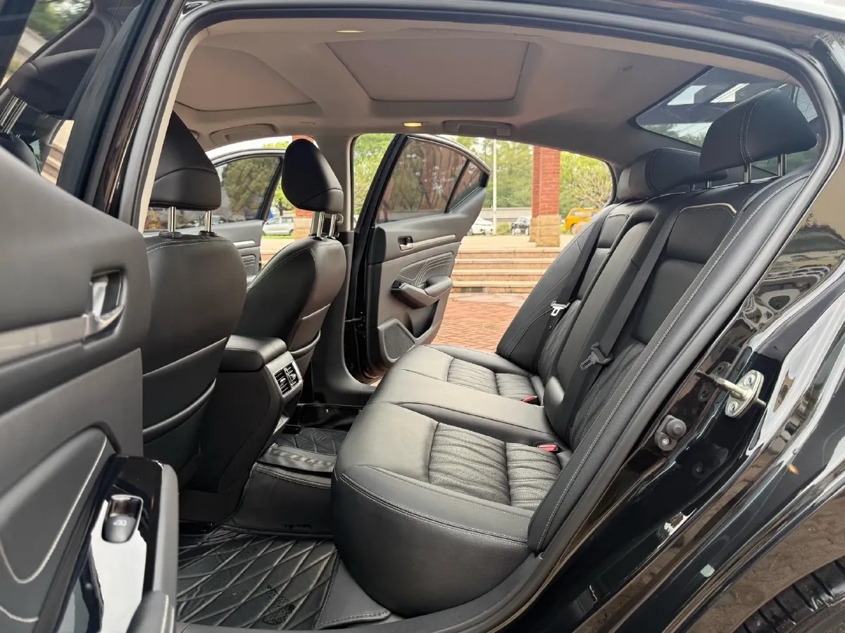 2022 Nissan Teana 2.0T 243HP L4 CVT,autocango,china used car exporter,china ev exporter,chinese used car exporter,chinese used ev exporter