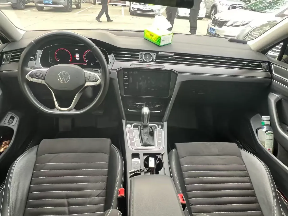 2020 Volkswagen Magotan 2.0T 186HP L4 7DCT,autocango,china used car exporter,china ev exporter,chinese used car exporter,chinese used ev exporter