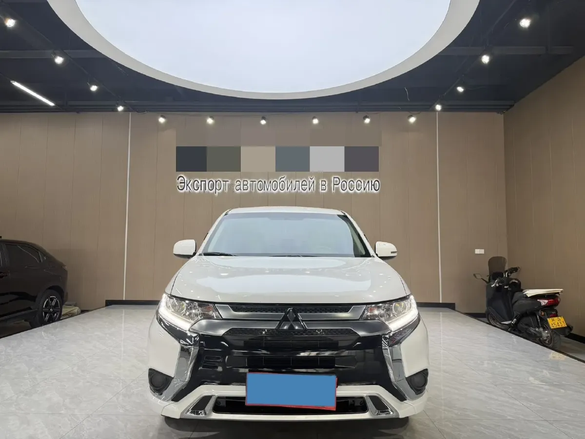 2020 Mitsubishi Outlander 2.0L 166HP L4 CVT,autocango,china used car exporter,china ev exporter,chinese used car exporter,chinese used ev exporter